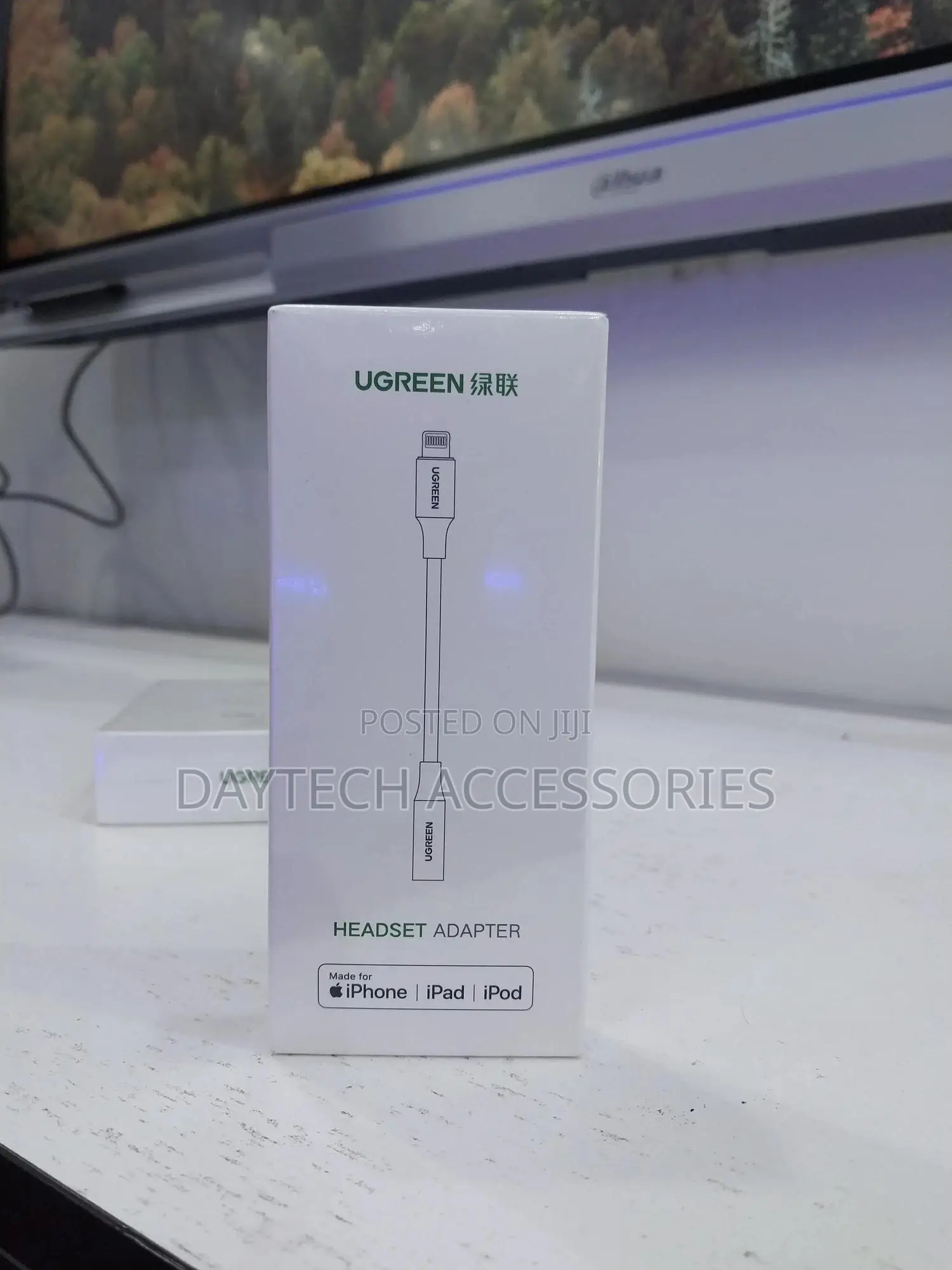 Ugreen Lightning to 3.5mm Headphone Jack Adapter.
