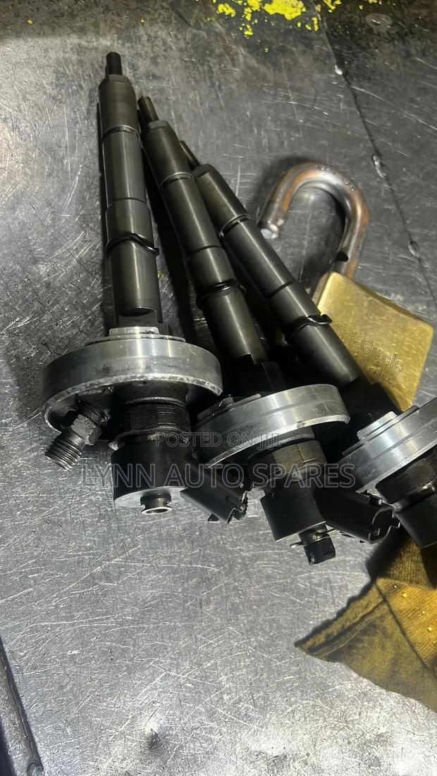 Nissan Caravan Zd30 Engine Injector Nozzle