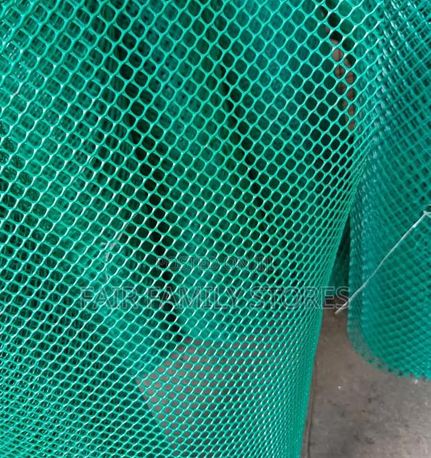 Chicken Plastic Mesh - thumbnail 4