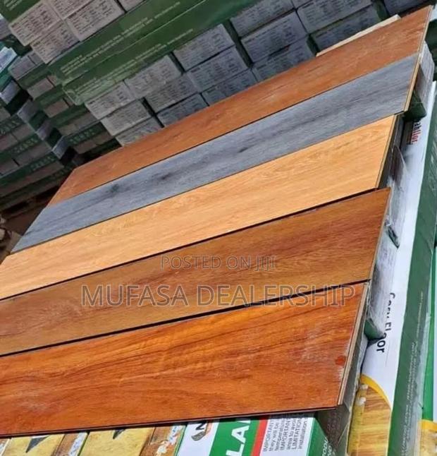 Modern Laminate Floors - thumbnail 2