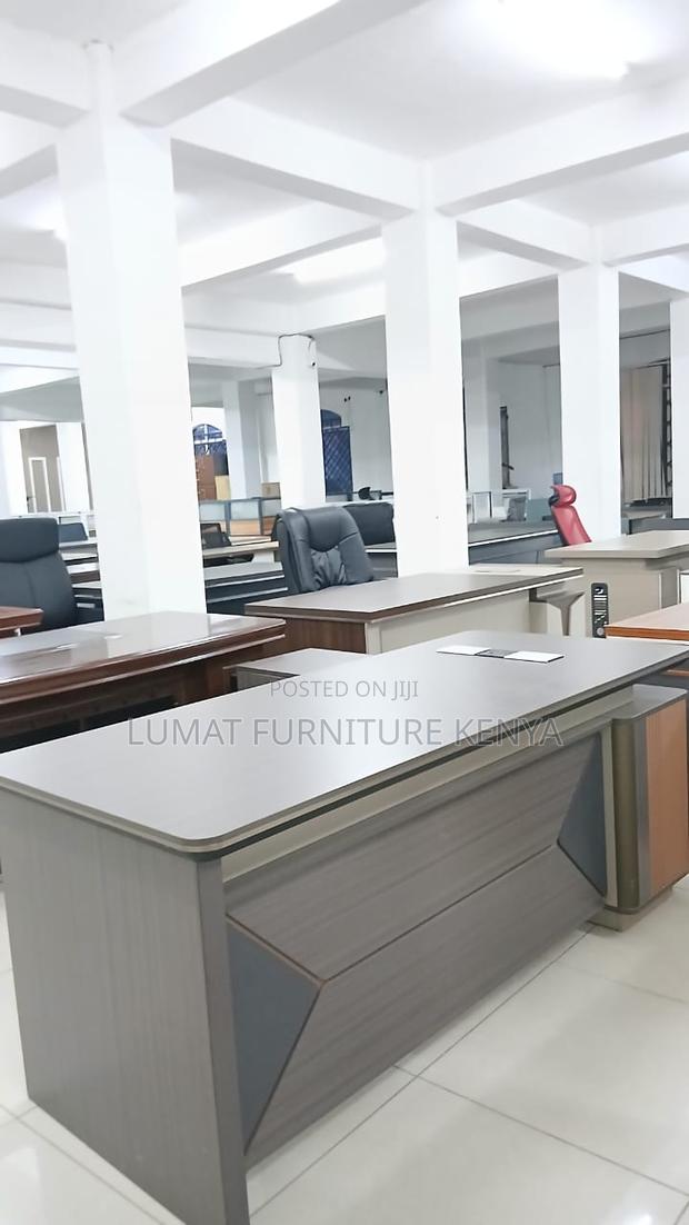 Gray 1.8m Advance Office Desk - thumbnail 4