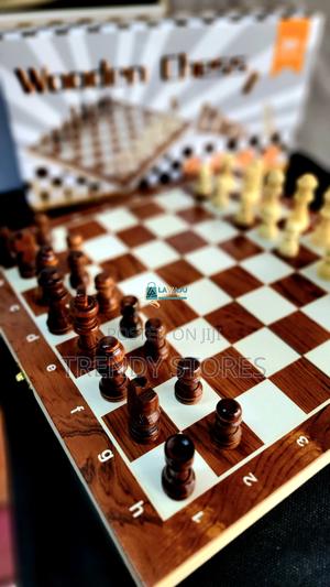 Wooden Chess Board - main view