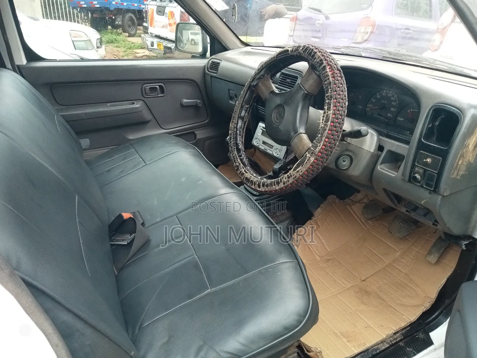 Nissan Hardbody 2005 White
