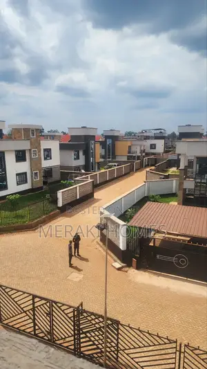 4bdrm Maisonette in Windsor Annex, Kenyatta Road / Theta for rent
