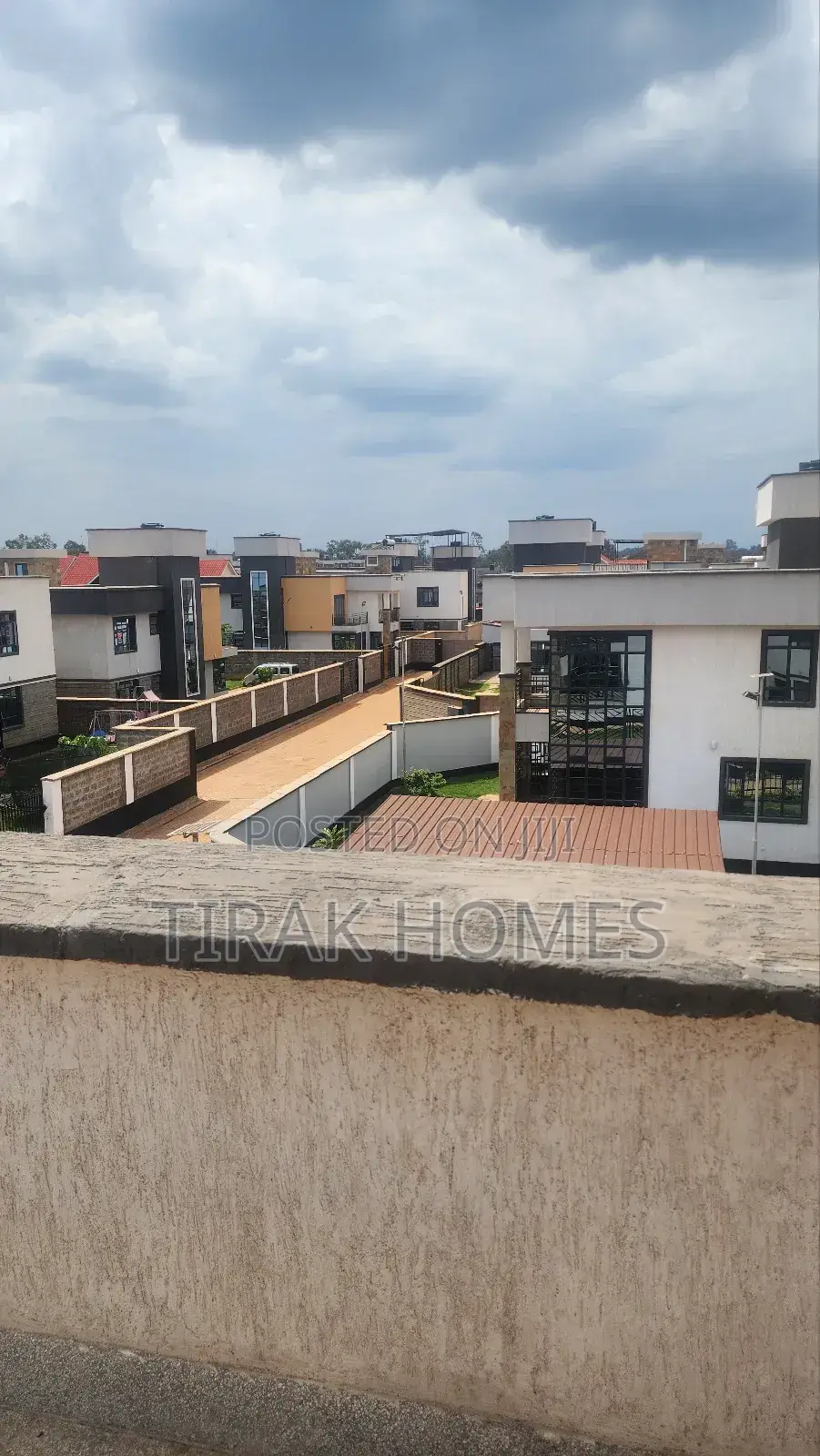 4bdrm Maisonette in Windsor Annex, Kenyatta Road / Theta for rent