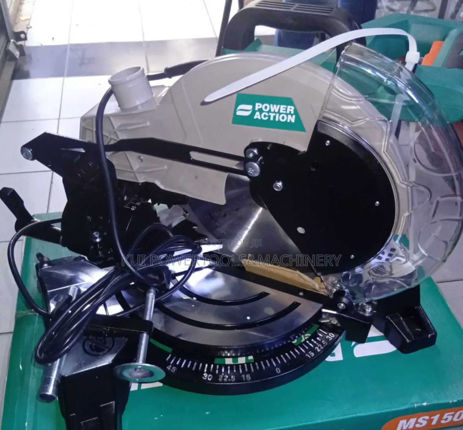 Power Action Miter Saw / Miter Saw
