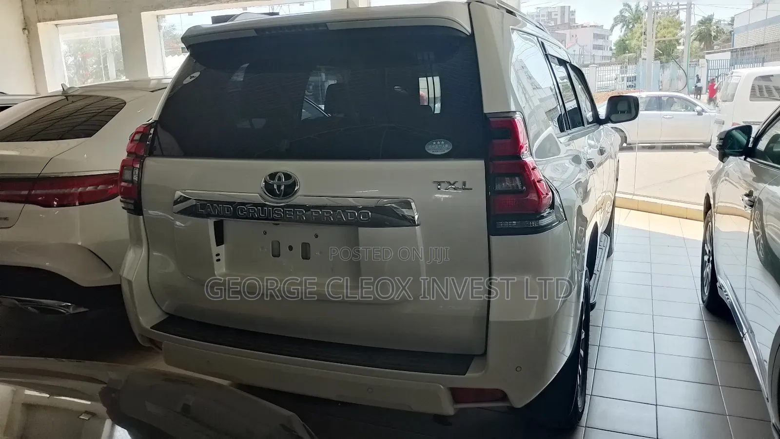Toyota Land Cruiser Prado 2019 White
