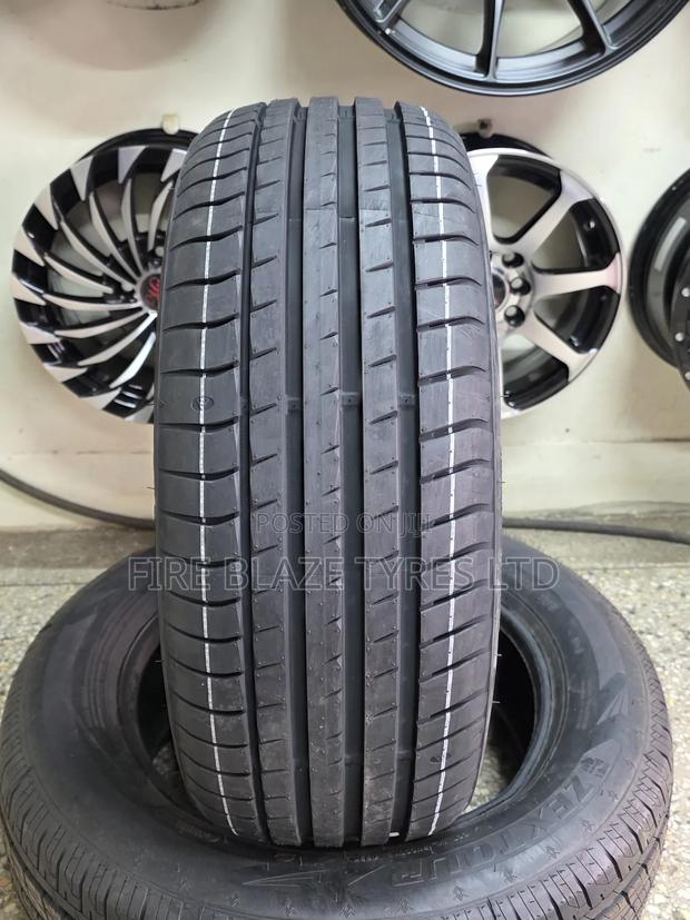 215/55r17 Triangle Tire - thumbnail 2