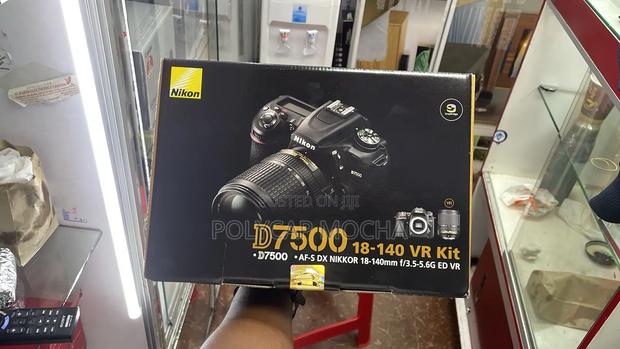 Nikon D7500 DSLR Camera With 18-140mm Lens