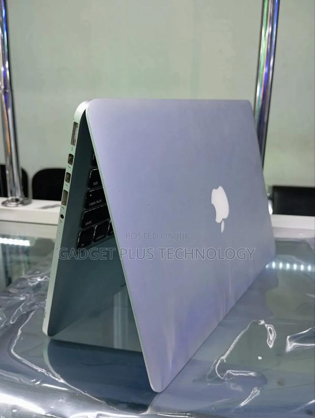 Laptop Apple MacBook Pro 2015 16GB Intel Core I7 SSD 256GB - thumbnail 2
