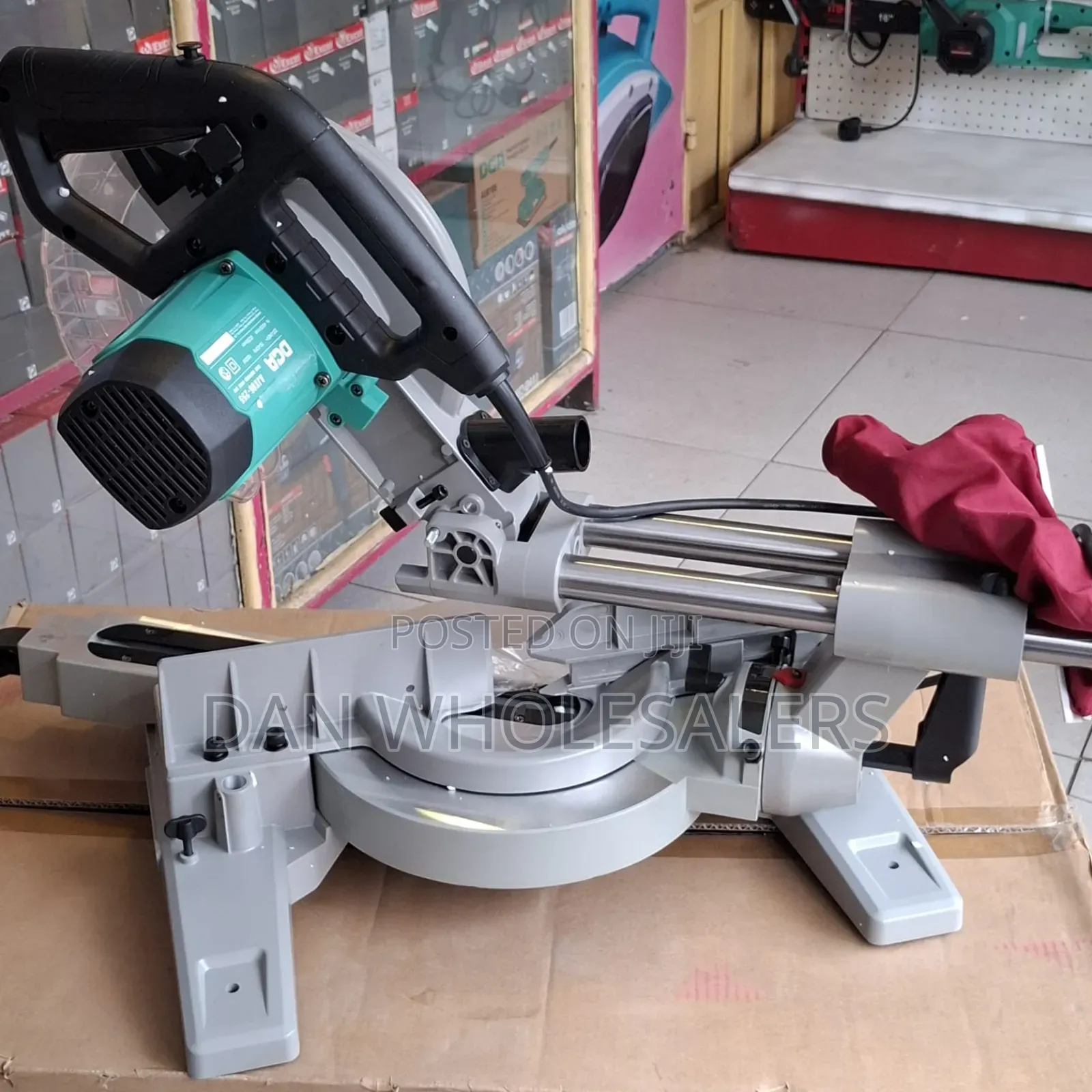 Dca Sliding Mitresaw With Blade