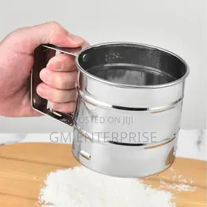*Handheld Stainless Steel Flour Sieve*