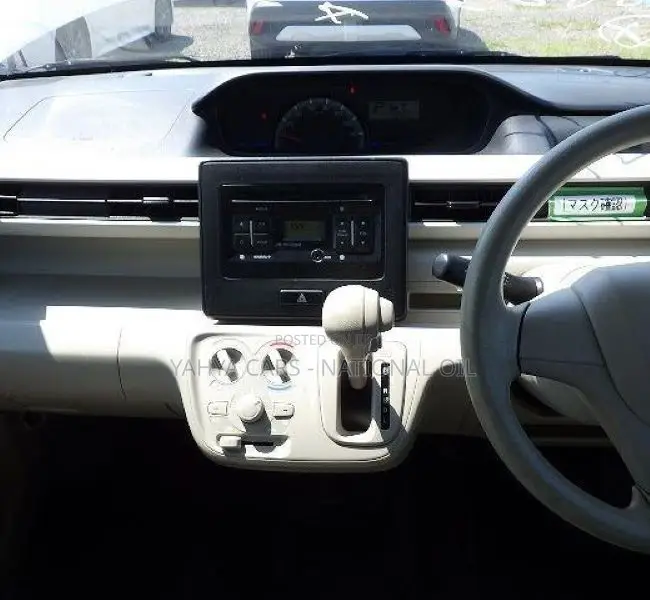 Suzuki Wagon R 2018 White