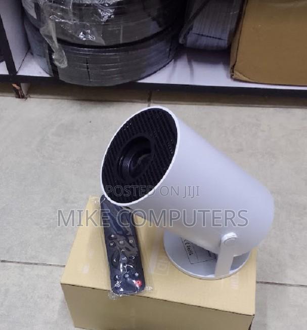 Hy300pro+ Smart Android Projector Wifi Bluetooth - main view