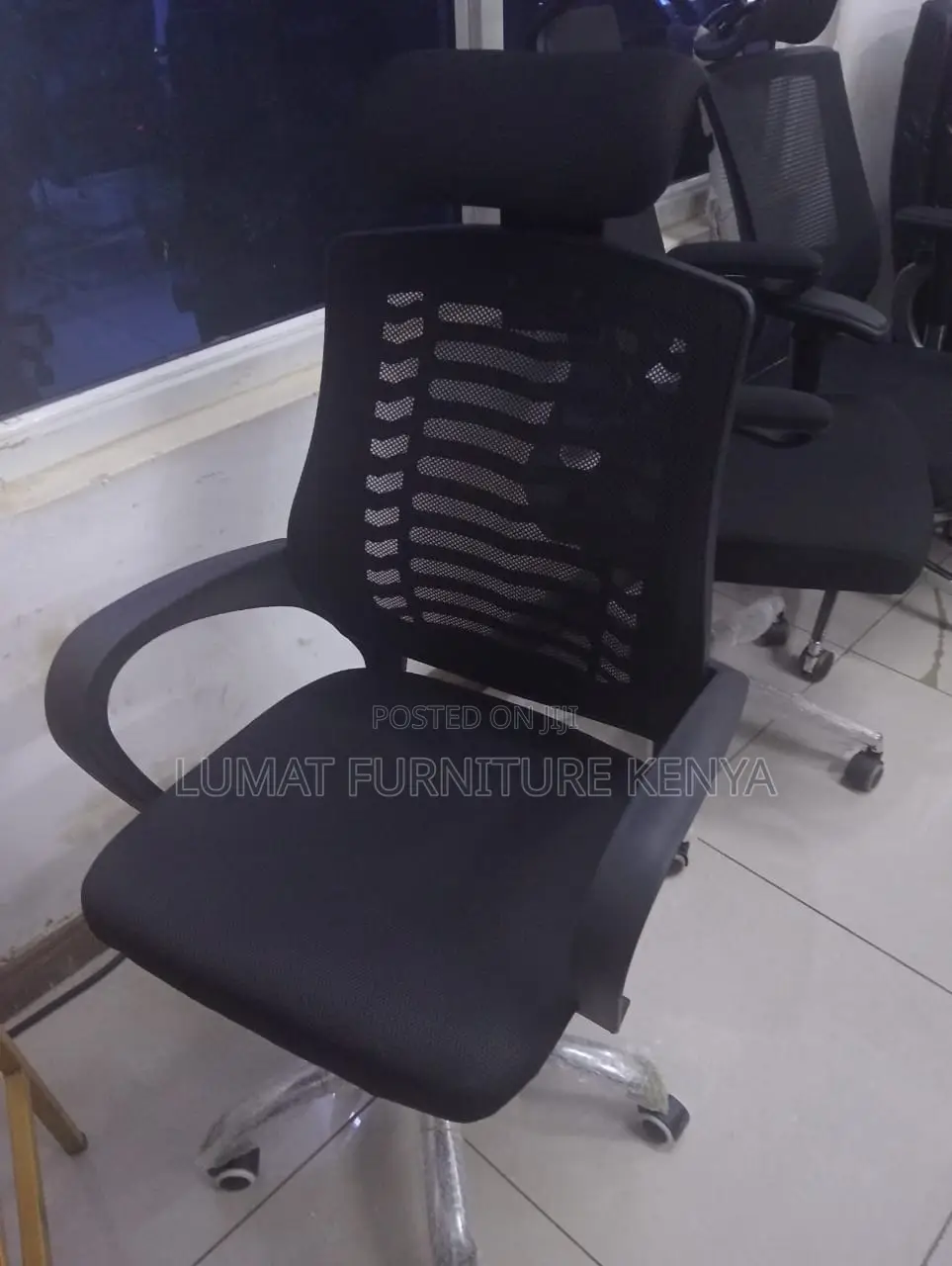 Ergonomic Office Chair With Headrest