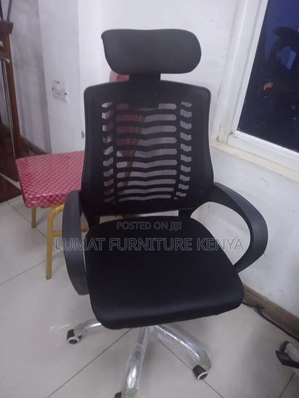 Ergonomic Office Chair With Headrest