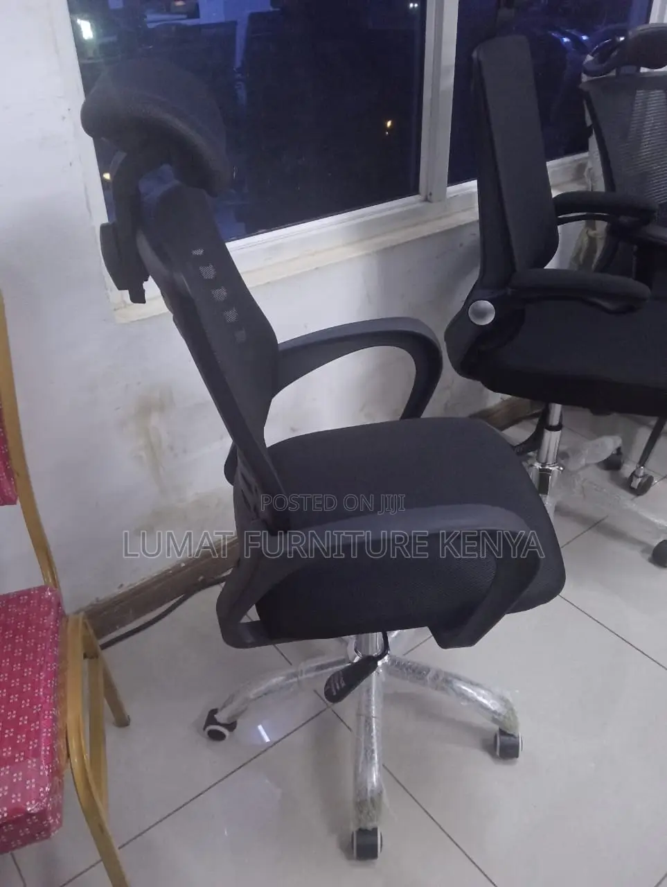 Ergonomic Office Chair With Headrest