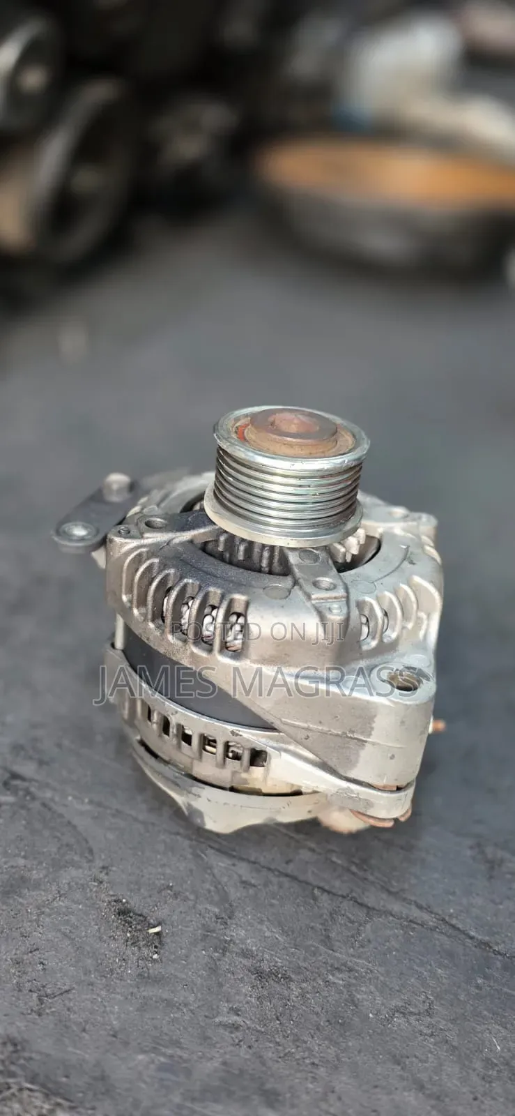 Hiace Altanators on Sale (7l)