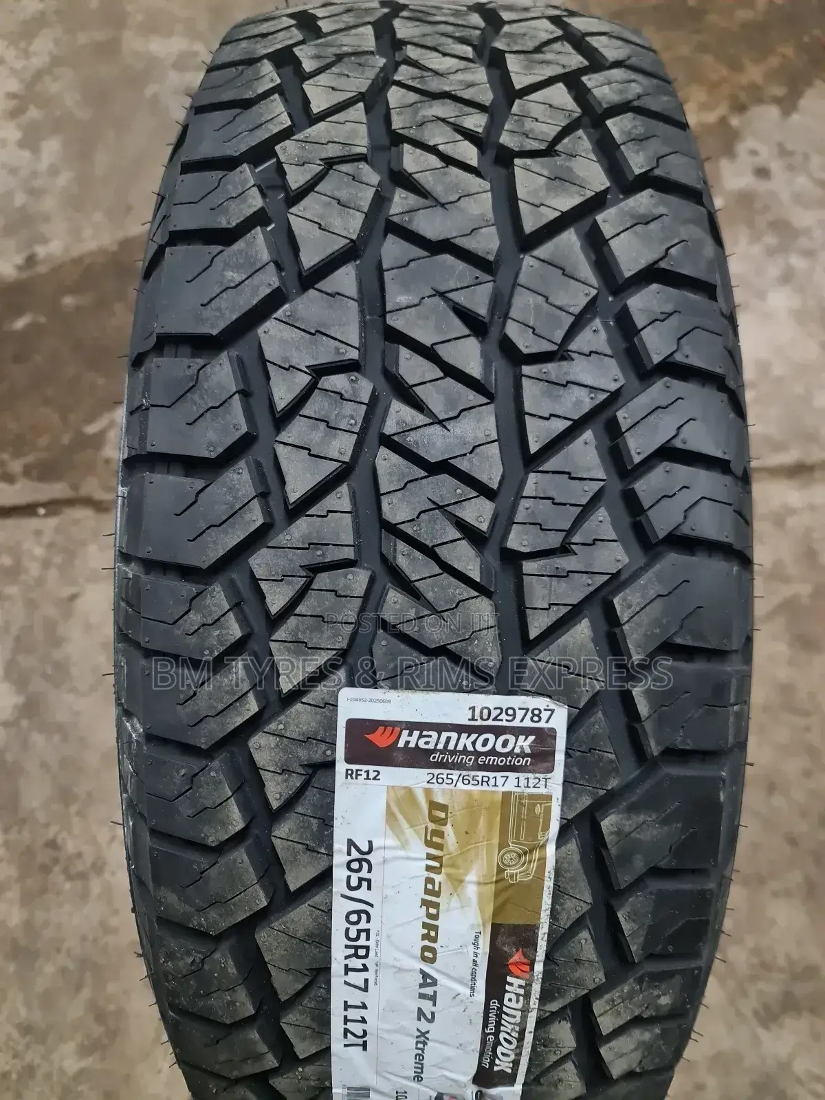265 /65 R17 Hankook Tyres (All Terrrain)