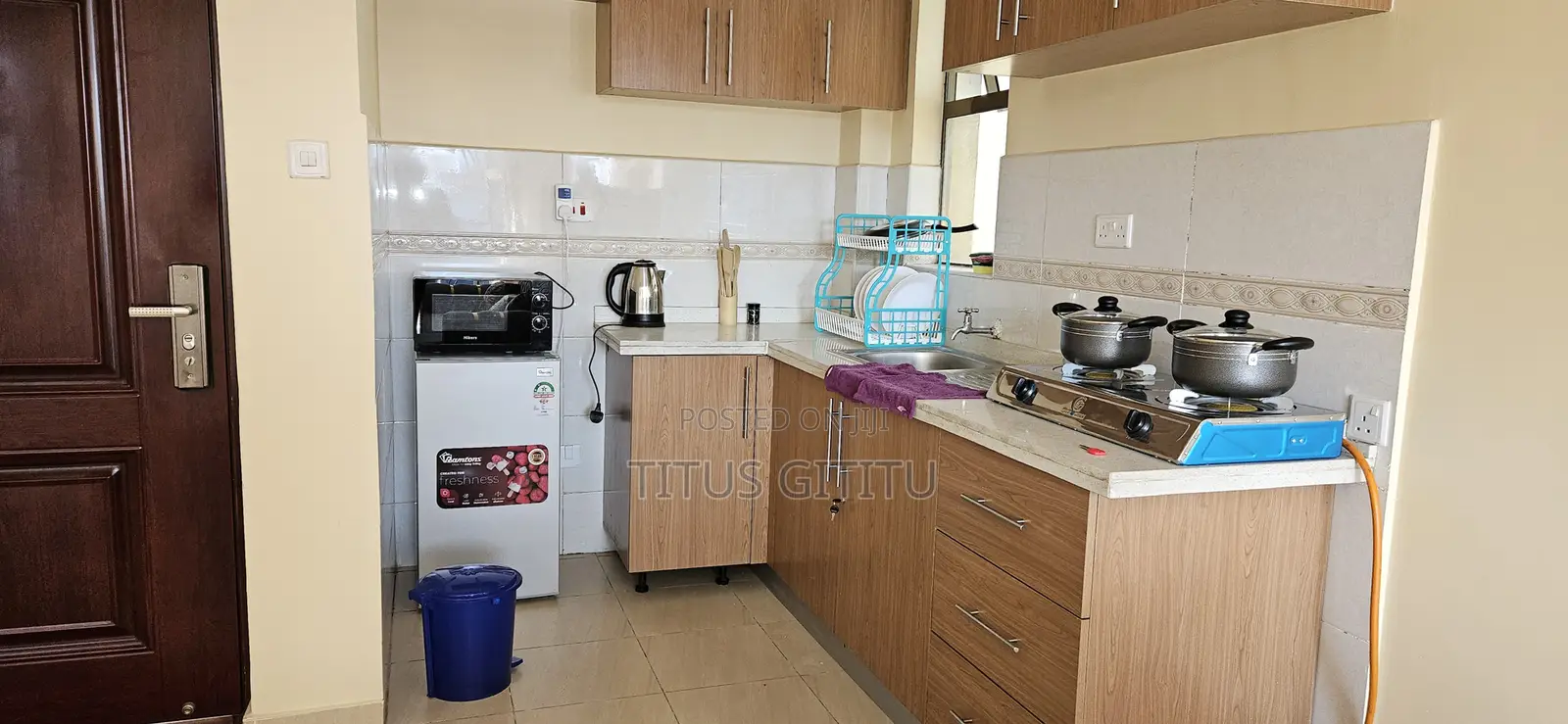 Premium Studio Airbnb in Ngara | Town View Balcony | 5 Mins to CBD |