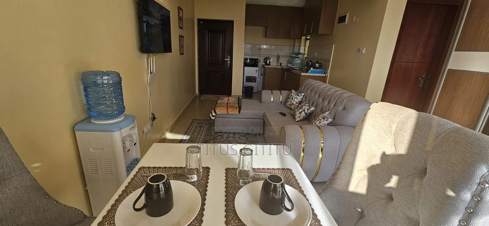 Premium Studio Airbnb in Ngara | Town View Balcony | 5 Mins to CBD |