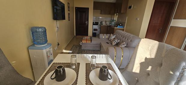 Premium Studio Airbnb in Ngara | Town View Balcony | 5 Mins to CBD | - thumbnail 6