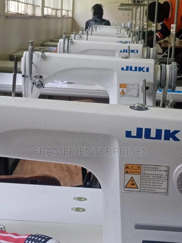 DDL Sewing Machine - thumbnail 2