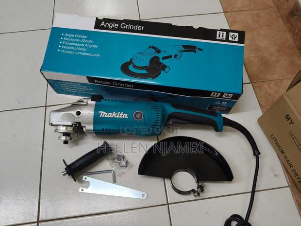 Makita 9inch Angle Grinder