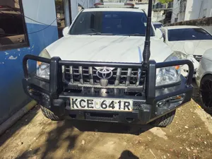 Toyota Land Cruiser Prado 2009 White
