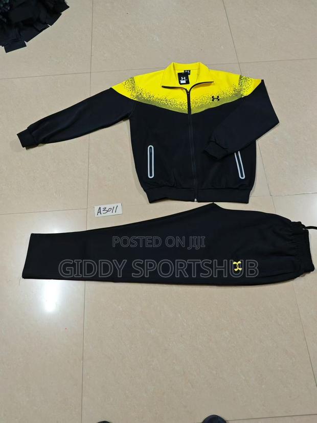 Under Armour Tracksuit - thumbnail 2