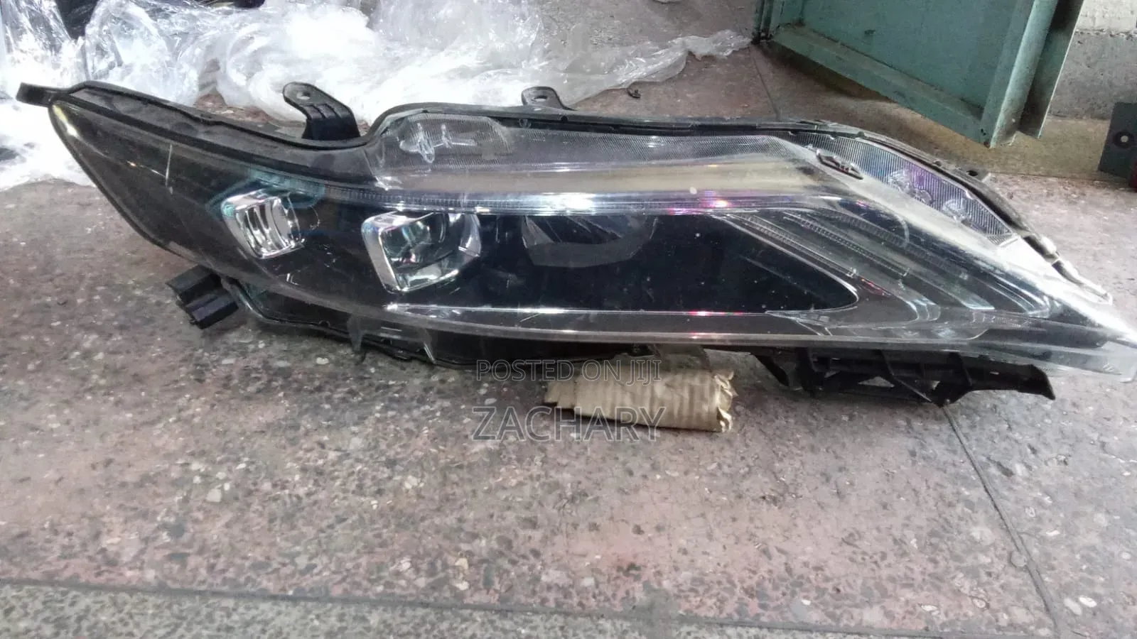 Harrier 240 Headlight Ex Japan