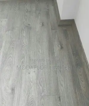 LVT Planks Professional Look. Everyday Durability.