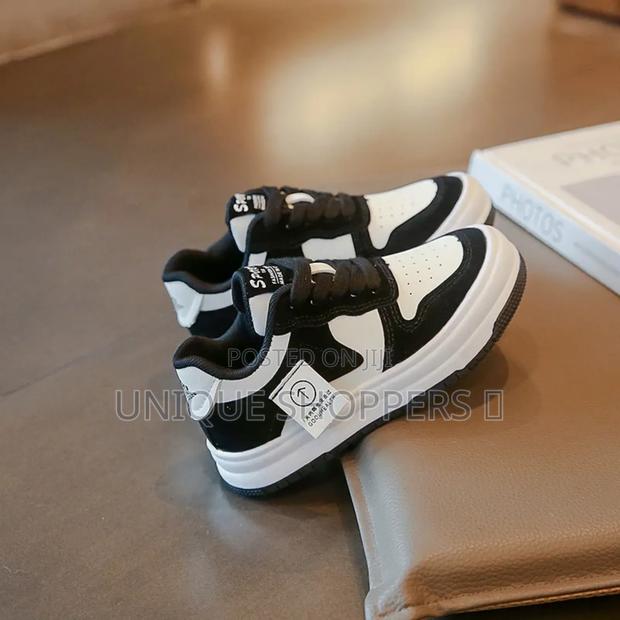 Quality Unisex Kids Sneakers* - thumbnail 3