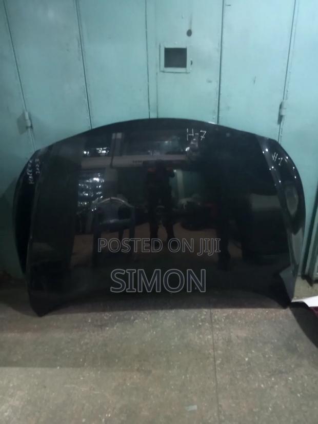 Harrier 2016 Bonnet - main view