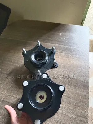 Honda CRV Re4 Front Shock Mounting