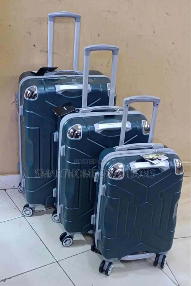 3 In 1 Luxurious Fibre Suitcase