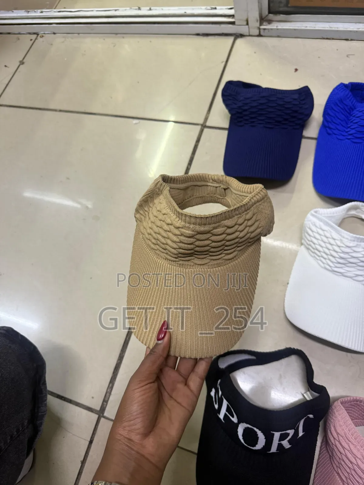 🧢 Sporty Sun Visor Cap/Golf Caps
Price: