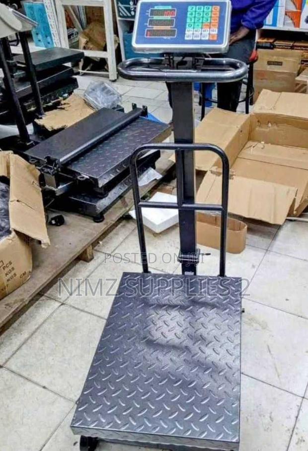 Heavy Duty Platform Digital Scale With Guard and Wheels 600kgs - main view