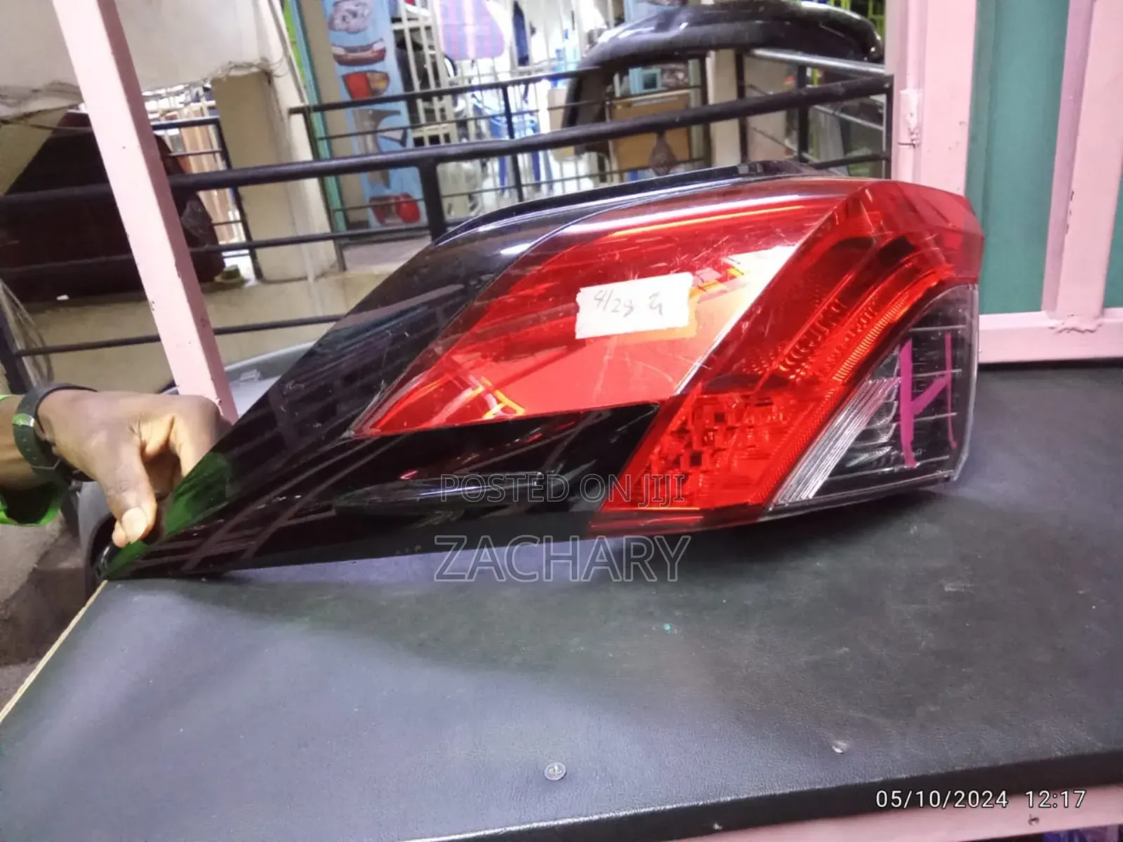 Rav4 2018-2019 Taillight Ex Japan