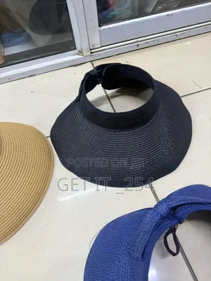 🧢 Stylish Wide-brim Sun Visor