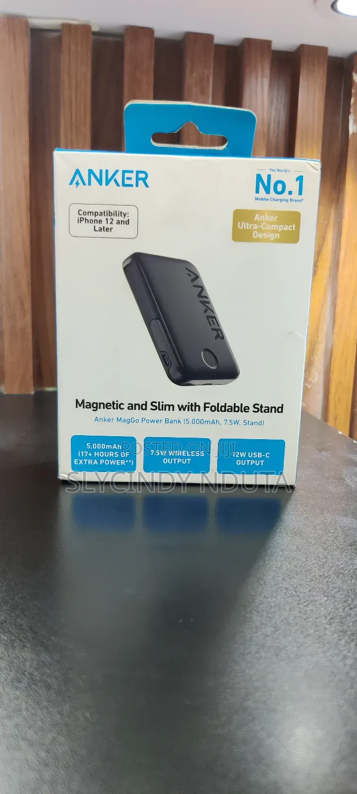 Magnetic and Slim With Foldable Stand