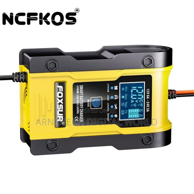 12v/24v Intelligent Universal Charger - thumbnail 3