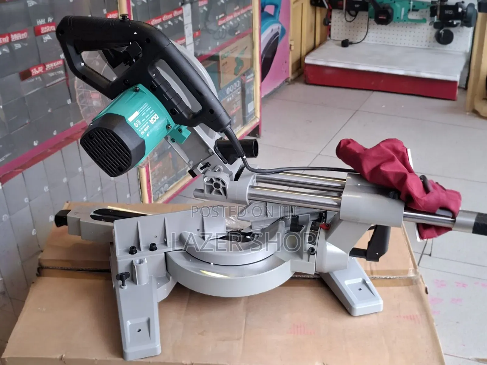 Dca Slinding Miter Saw