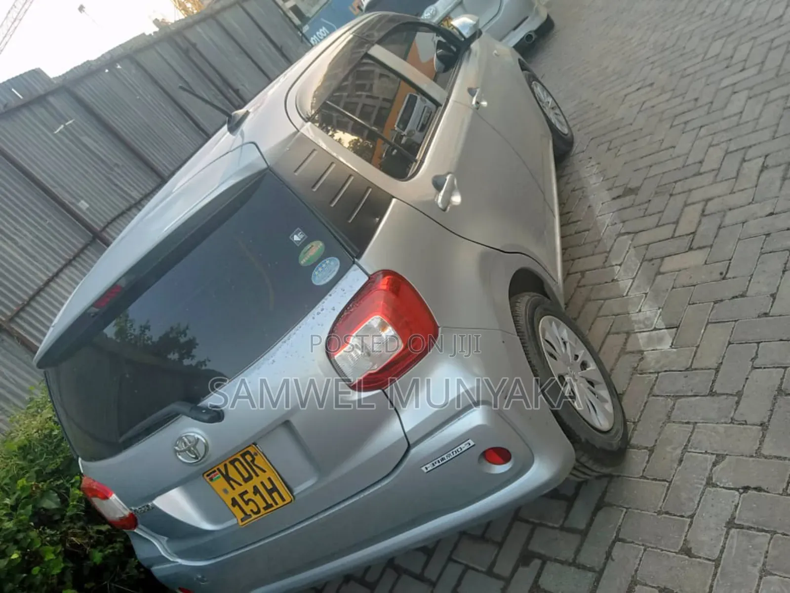 Toyota Passo 1.0 FWD 2017 Silver