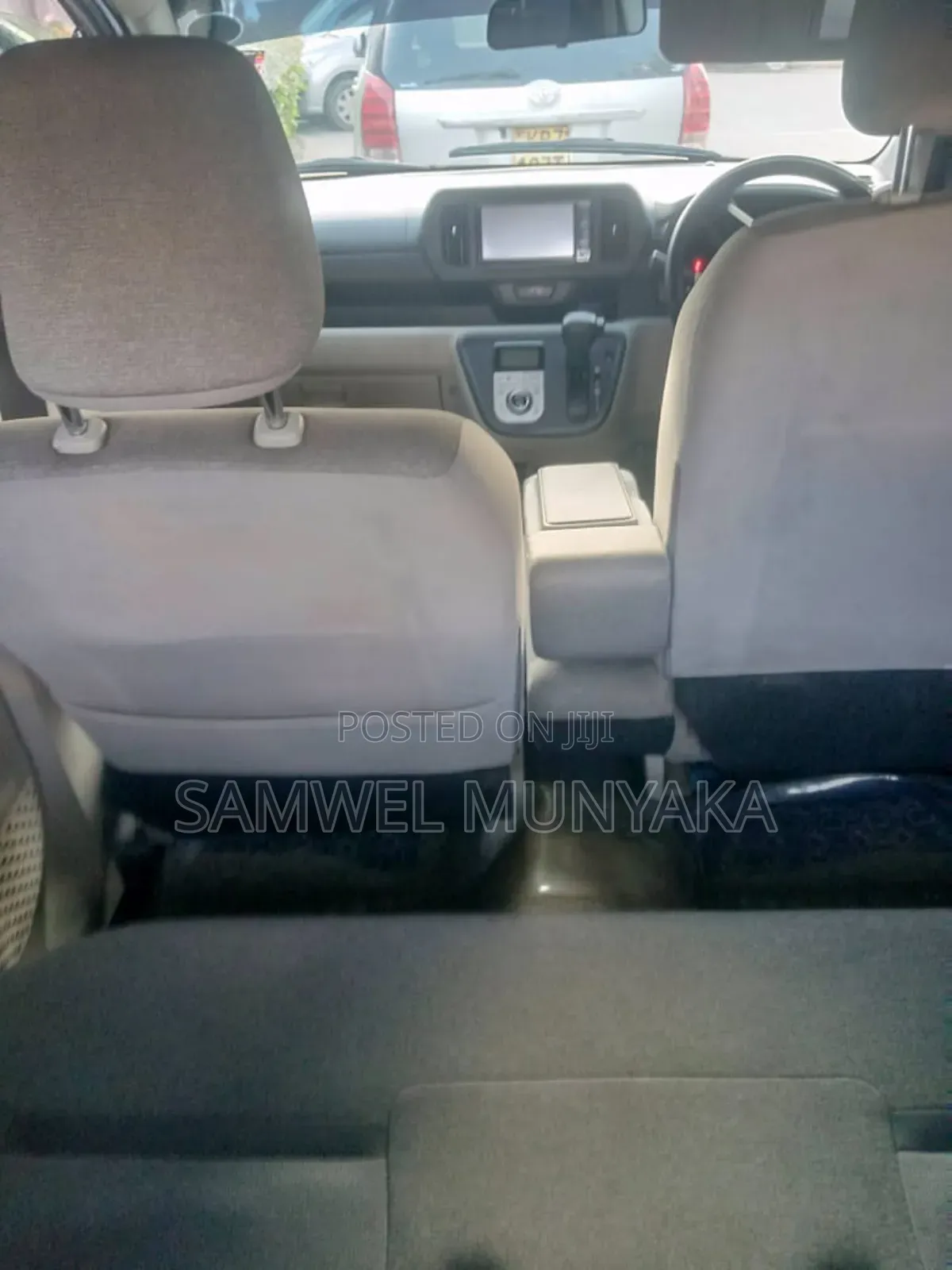 Toyota Passo 1.0 FWD 2017 Silver
