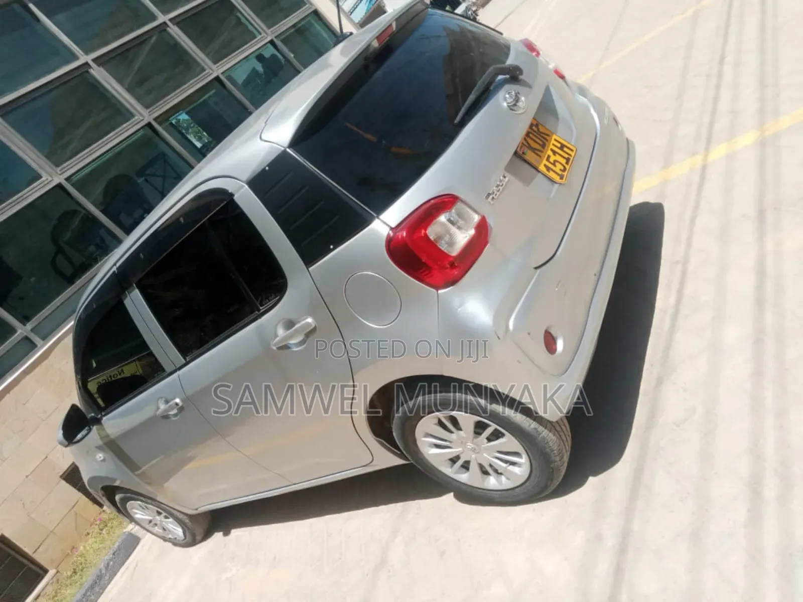 Toyota Passo 1.0 FWD 2017 Silver