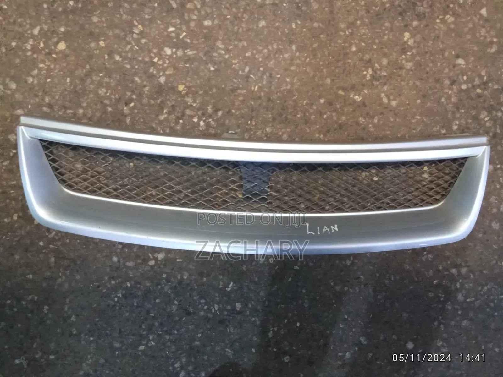 Fielder 2010/2012 Sport Grille