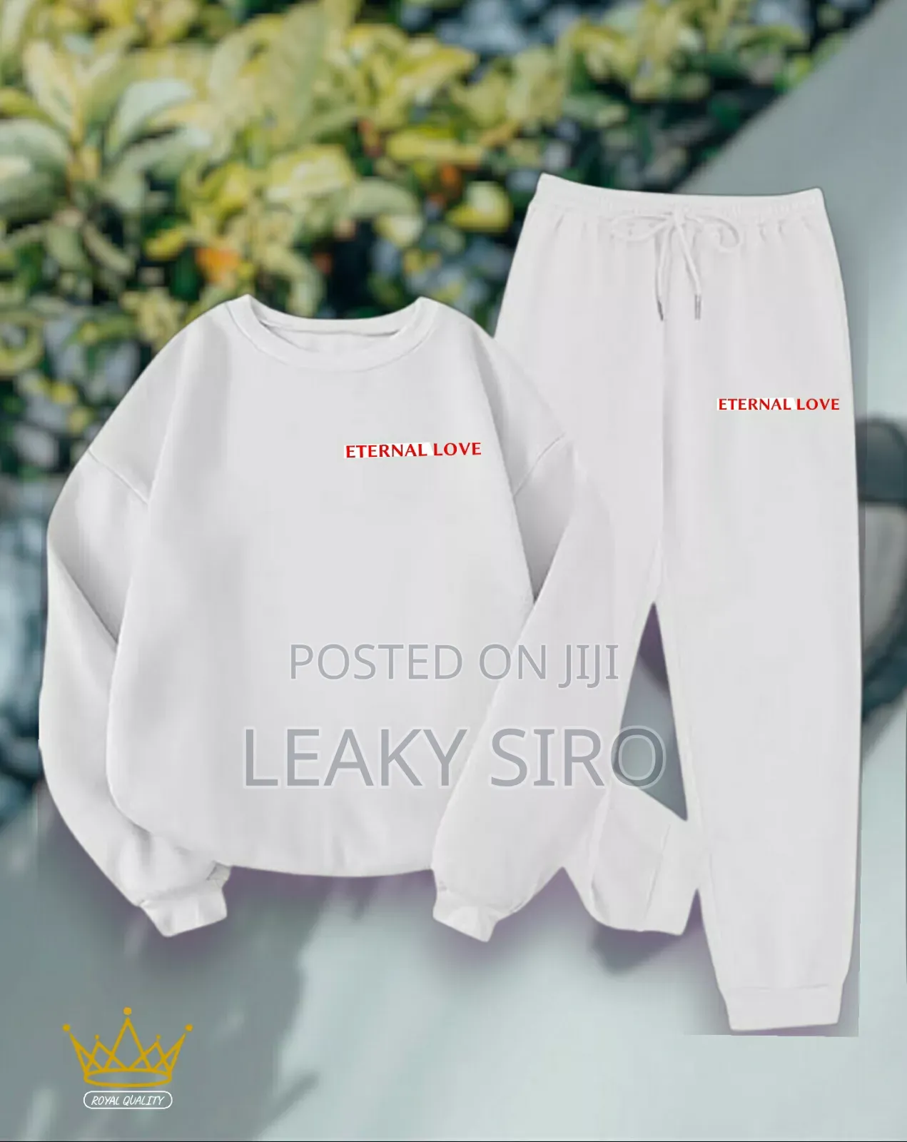Sweat Suits With Round Neck