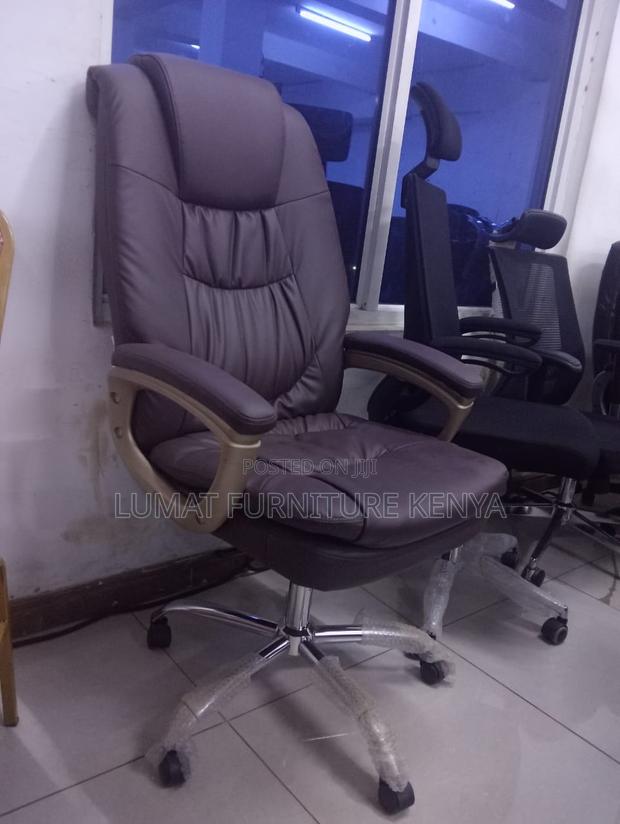 Director’S Leather Chair - main view