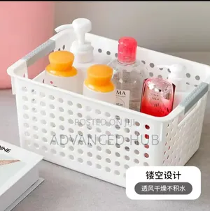 Large Capacity Plastic Storage Basket